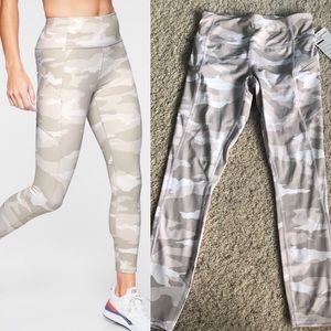 Athleta Camo Contender 78 Tight 